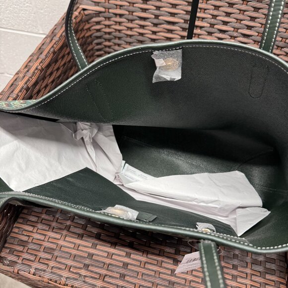 NWT Coach CF342 City Tote with Monogram Print in Canvas - Picture 4 of 6